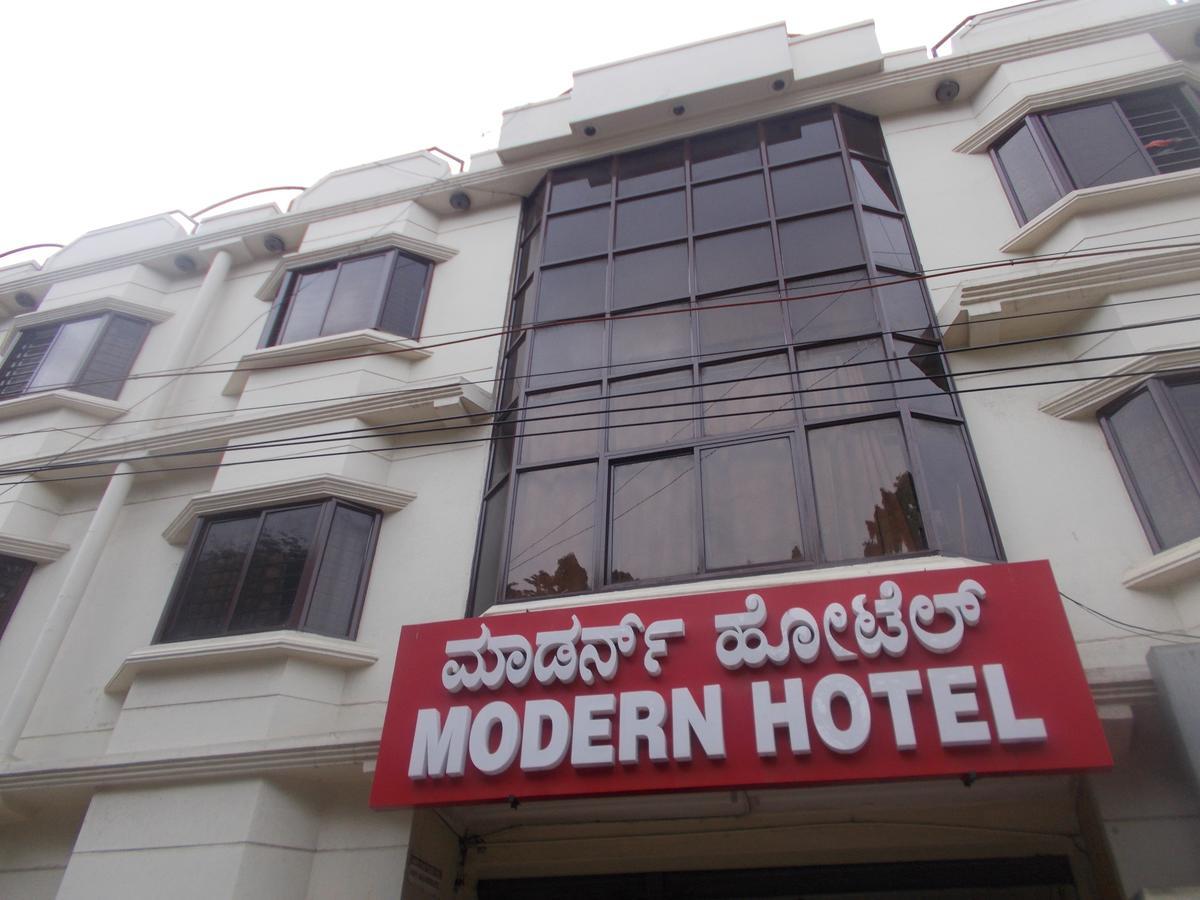 Modern Hotel Bangalore Ngoại thất bức ảnh